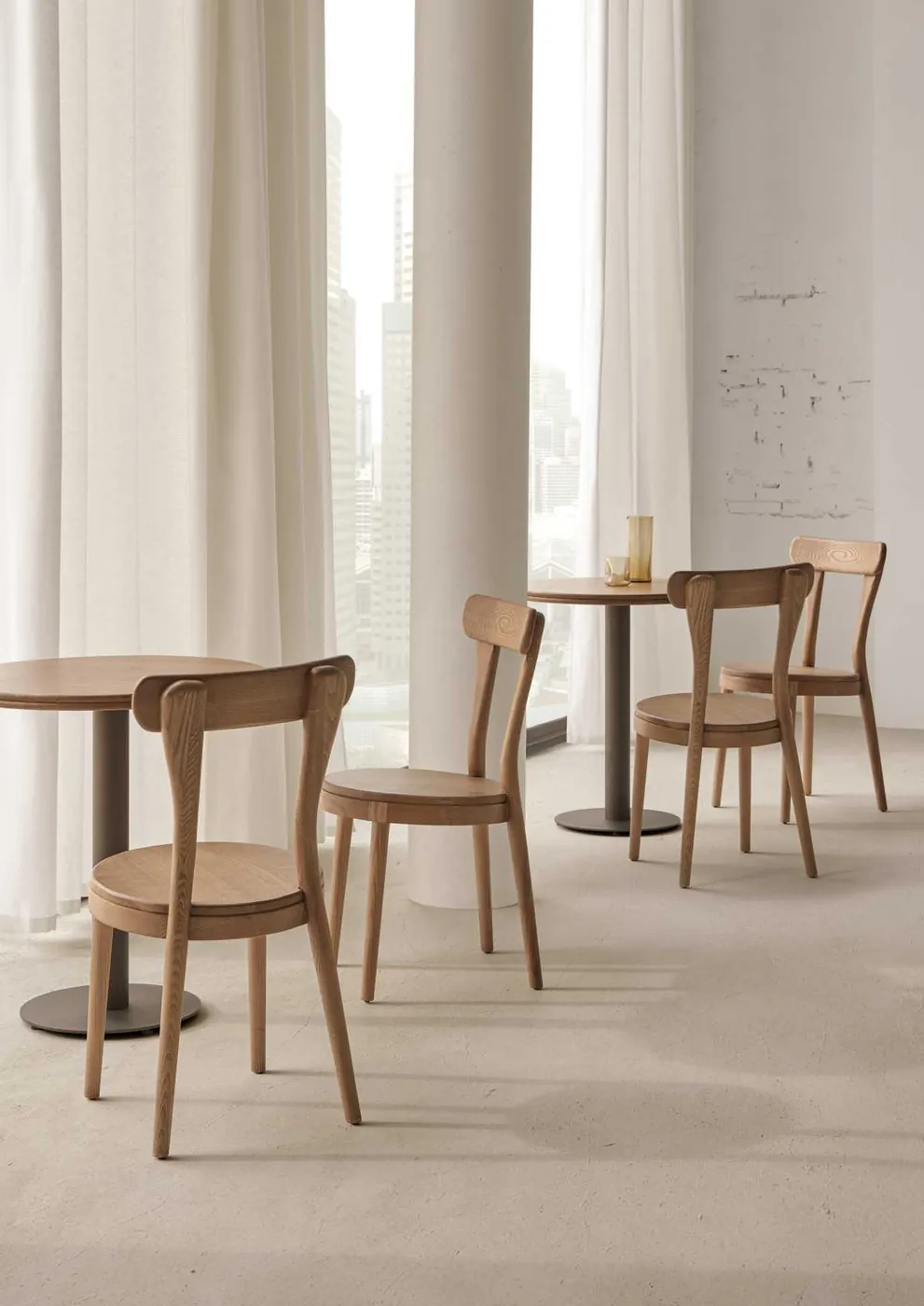 Flores Chair