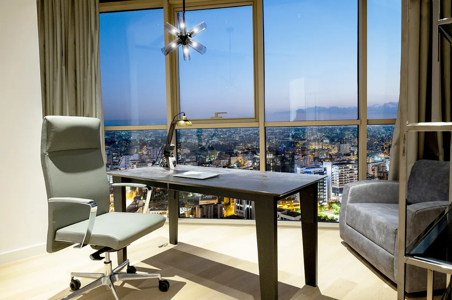Luxury Apartment at 360 Nicosia — view 12